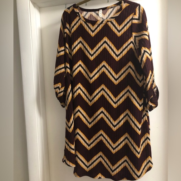 NWT Maroon Striped Dress Size L - Picture 2 of 5